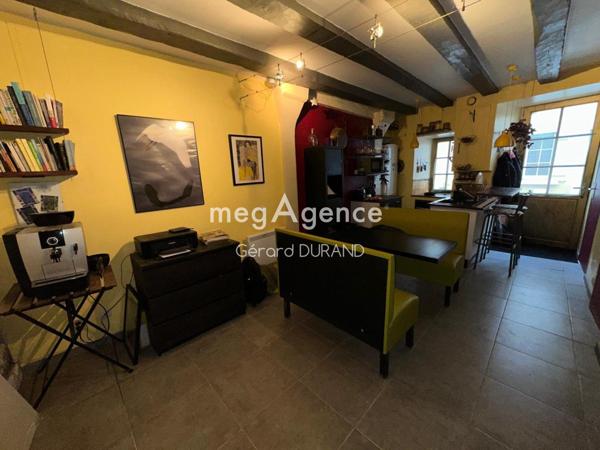 Immeuble à LA ROCHE-POSAY, 86270 - 101m²