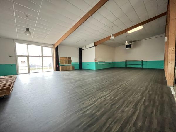 Local commercial Quetigny 450 m2
