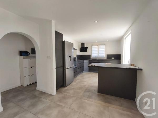 Maison à vendre  8 pièces - 195 m 2   ROSIERES  - 07