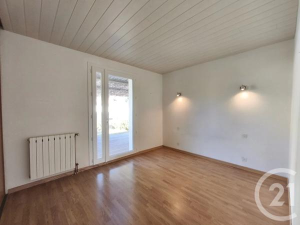 Maison à vendre  8 pièces - 195 m 2   ROSIERES  - 07