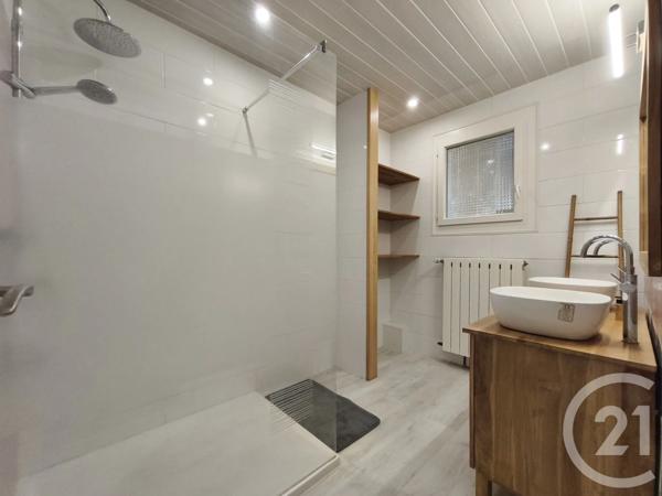 Maison à vendre  8 pièces - 195 m 2   ROSIERES  - 07