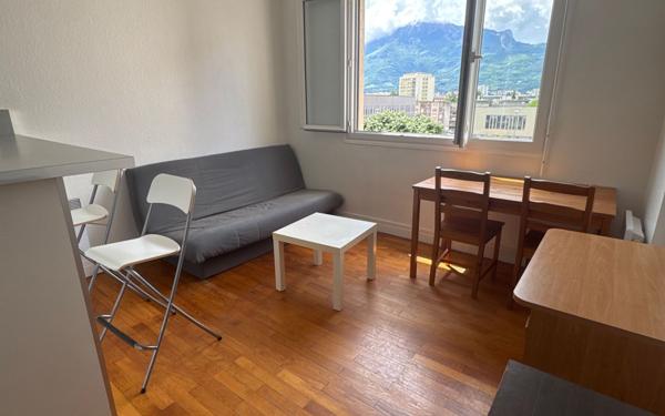 Appartement à louer    1 pièce •  Grenoble