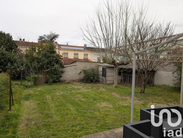 Maison traditionnelle 5 pièces de 96 m² à Saint-Juéry (81160)