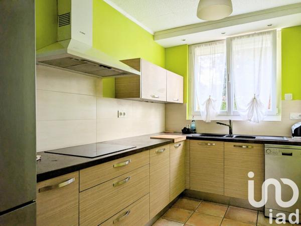 Maison traditionnelle 5 pièces de 96 m² à Saint-Juéry (81160)