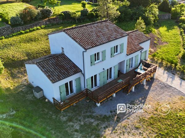 Villa avec vue dominante  de 127 m² - 4 chambres -Proche Joyeuse- 305 000 HAI