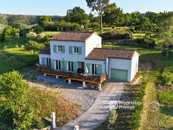 Villa avec vue dominante  de 127 m² - 4 chambres -Proche Joyeuse- 305 000 HAI