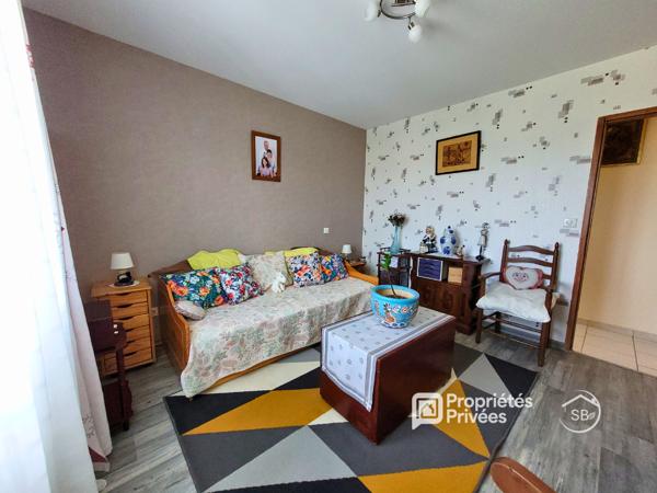 Villa avec vue dominante  de 127 m² - 4 chambres -Proche Joyeuse- 305 000 HAI