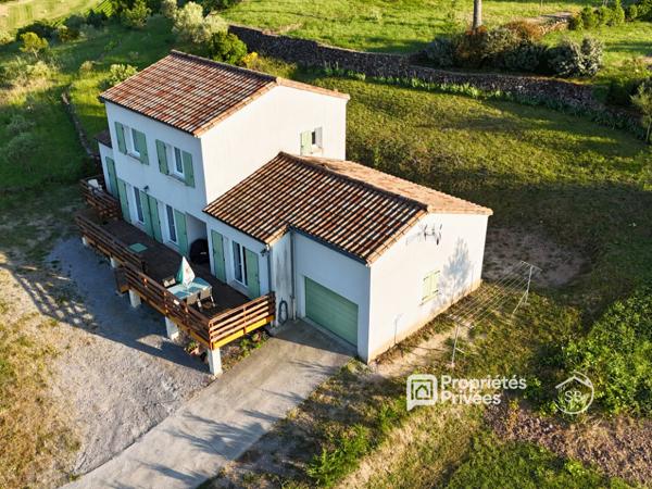Villa avec vue dominante  de 127 m² - 4 chambres -Proche Joyeuse- 305 000 HAI