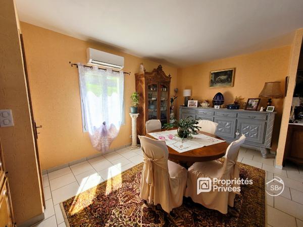 Villa avec vue dominante  de 127 m² - 4 chambres -Proche Joyeuse- 305 000 HAI