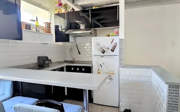 Appartement à vendre    2 pièces • 34 m2 Garons