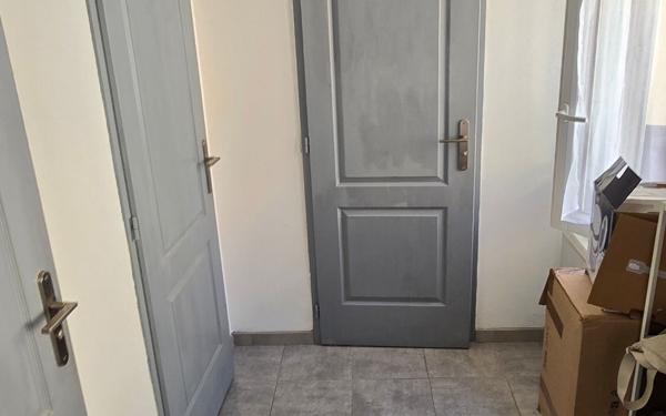 Appartement à vendre    2 pièces • 34 m2 Garons