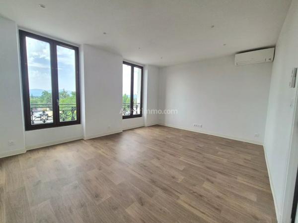 Location Appartement 3 pièces 59 m2 à Le Luc