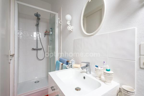 Cabourg Eventail Plage - Appartement de type T3 - 47 m2 - 2eme et dernier étage sans ascenseur - Cave - Villa avec jardin