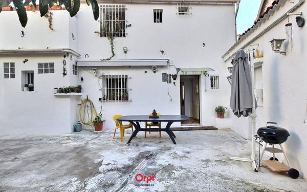 Maison à vendre    4 pièces • 103 m2 Marseille 15