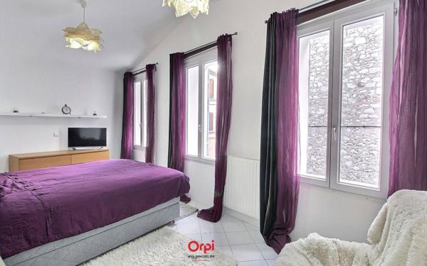 Maison à vendre    4 pièces • 103 m2 Marseille 15