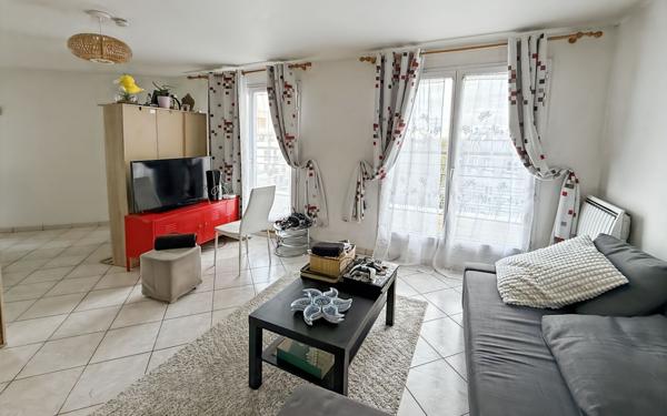 Appartement à vendre    4 pièces • 86,82 m2 Cergy