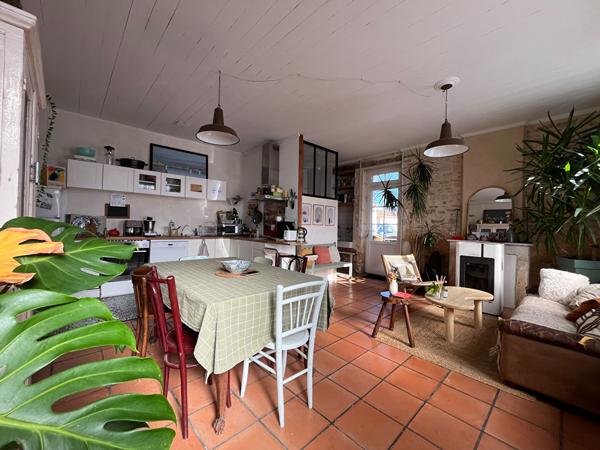 Maison traditionnelle LE CHATEAU D'OLERON - 5 pièces - 112 m²