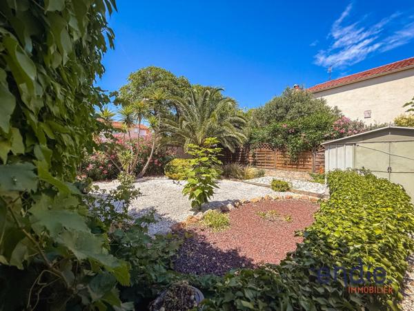 Villa 3 faces avec jardin, garage et 4 chambres