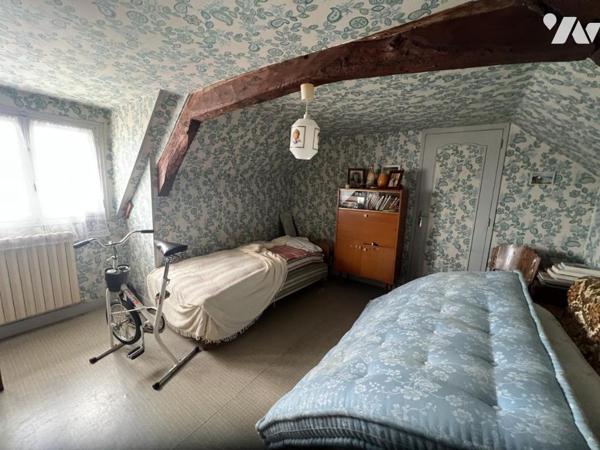TESSE FROULAY, à 5 min de BAGNOLES DE L'ORNE, maison 3ch avec hangar et terrain