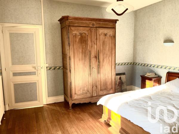 Maison 7 pièces de 180 m² à Vouvray (37210)