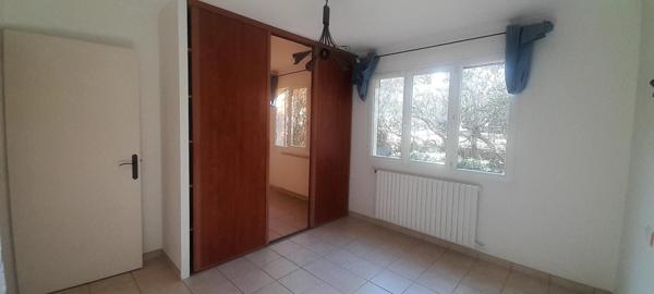 Rare à la vente maison plain pied proche tous commerce au calme