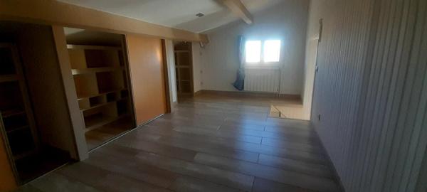 Rare à la vente maison plain pied proche tous commerce au calme