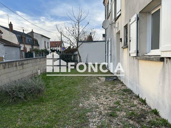 Location Maison 5 pièces 122.48 m² - 2 BIS RUE JULES CESAR Gien 45500