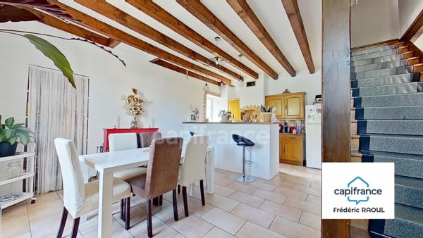 Maison de ville avec terrasse/cour – Marcilly-sur-Tille