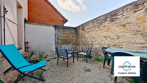 Maison de ville avec terrasse/cour – Marcilly-sur-Tille
