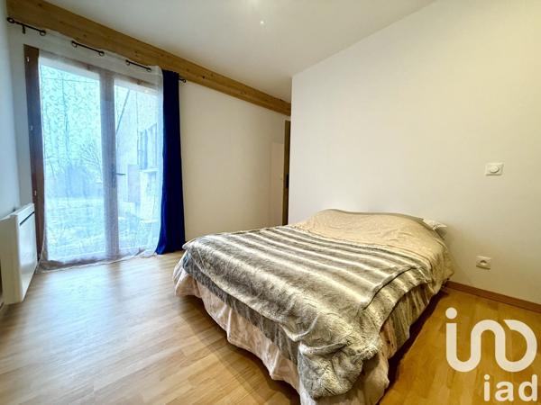 Maison 3 pièces de 71 m² à Villeneuve-de-Berg (07170)
