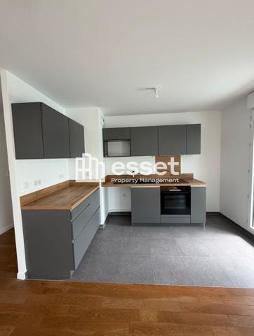 Location Appartement 4 pièces 76.59 m² - Rueil-malmaison 92500