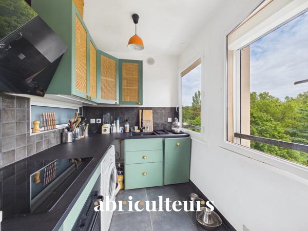 Appartement entièrement rénové en vente sur les Bords de Marne à Maisons Alfort (94700)