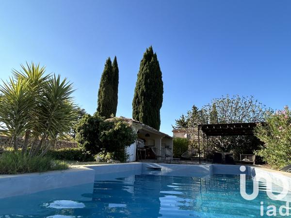 Maison traditionnelle 8 pièces de 222 m² à Le Castellet (83330)