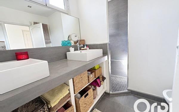 Maison à vendre    6 pièces • 146,67 m2 Villeneuve-Loubet