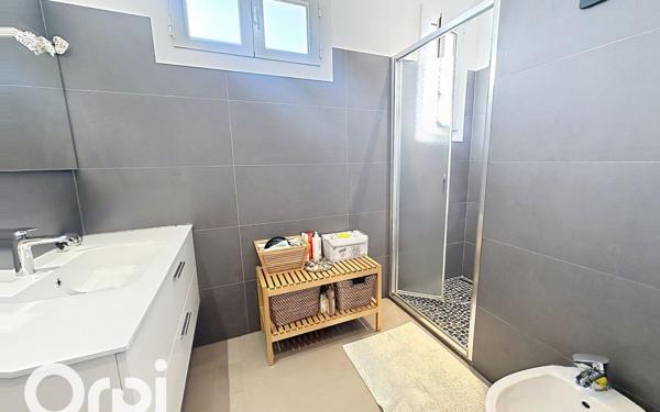 Maison à vendre    6 pièces • 146,67 m2 Villeneuve-Loubet