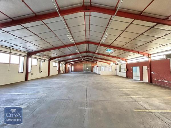 Local industriel à louer