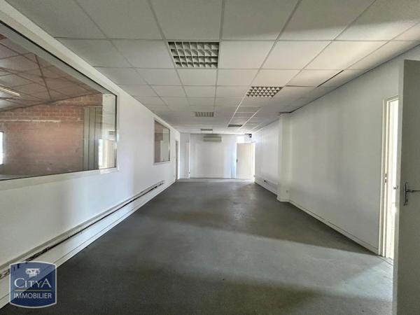 Local industriel à louer