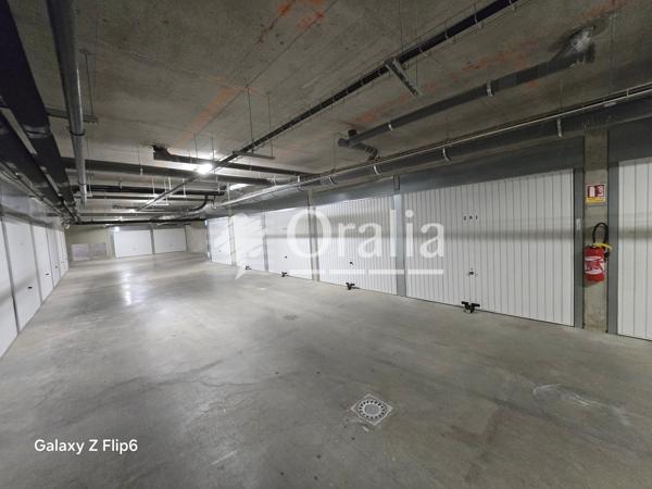 Parking/box · Location Castelnau Le Lez (34170) 1m²