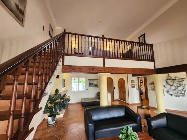 Superbe Villa de Campagne Alliant Luxe Moderne et un Magnifique Terrain