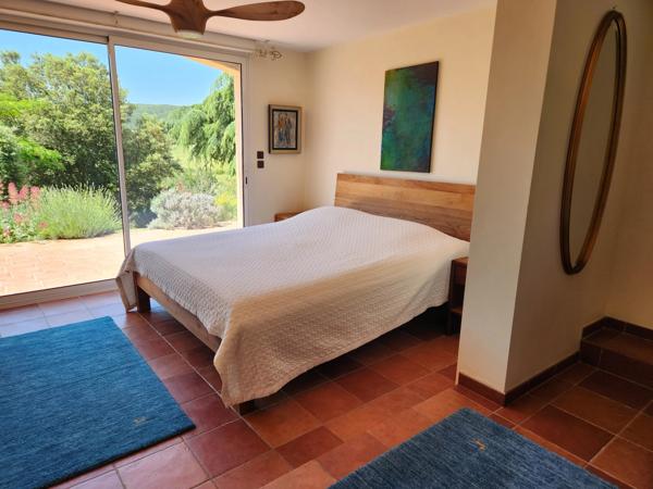 Superbe Villa de Campagne Alliant Luxe Moderne et un Magnifique Terrain