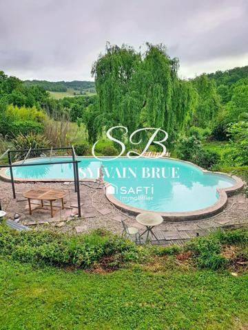 Maison en pierre avec piscine, gîte et chambres d’hôtes