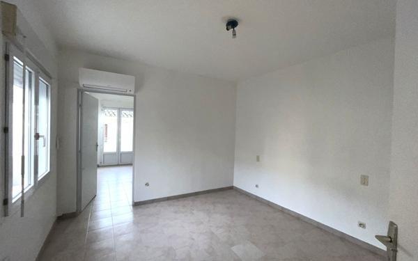 Maison à louer    4 pièces •  Vergèze