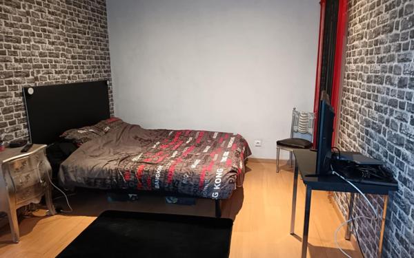 Immeuble à vendre    2 pièces • 151 m2 Lesneven