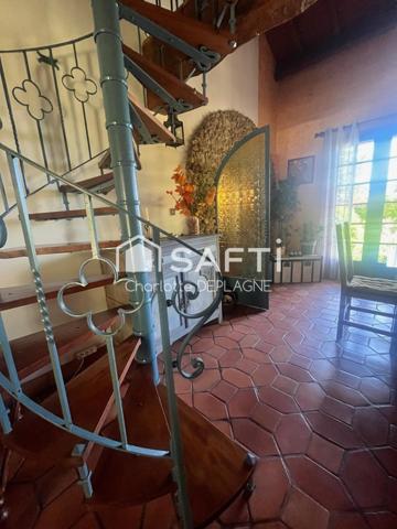 Belle maison en pierre