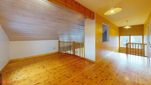 Maison de 2006 à ossature bois d'environ 172 m²