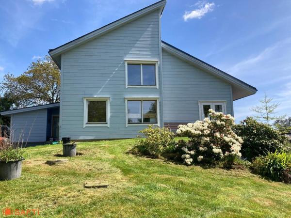 Maison de 2006 à ossature bois d'environ 172 m²