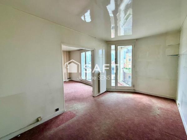 Courbevoie – Dernier étage, 94 m² avec balcon