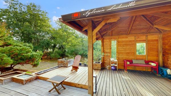 Propriété d’exception avec vue panoramique aux Eyzies