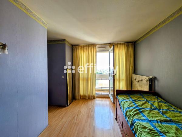 Appartement
         5 pièces
        - 100 m² Exclusivité 275 000 € *