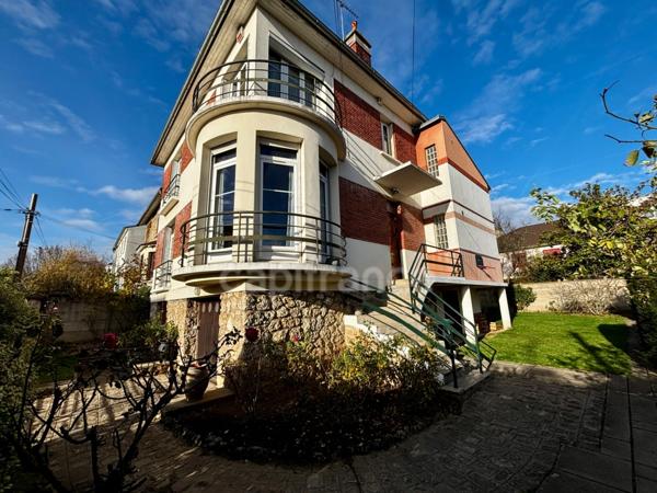 Belle maison à vendre 9 pièces CACHAN (94)